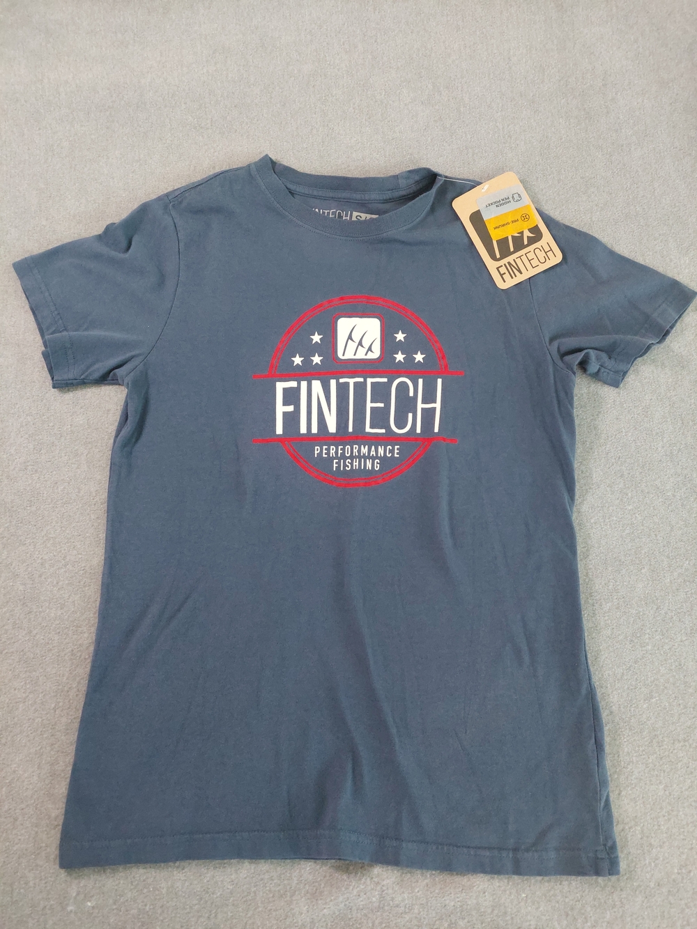 Mens Fintech Sun Washed Graphic Fishing T-Shirt Size S Blue NWT